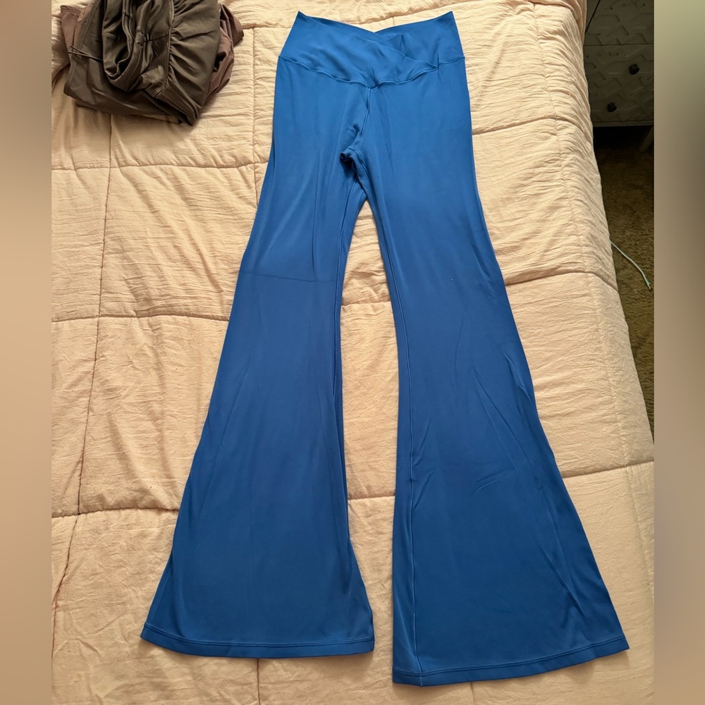 aerie crossover flare leggings